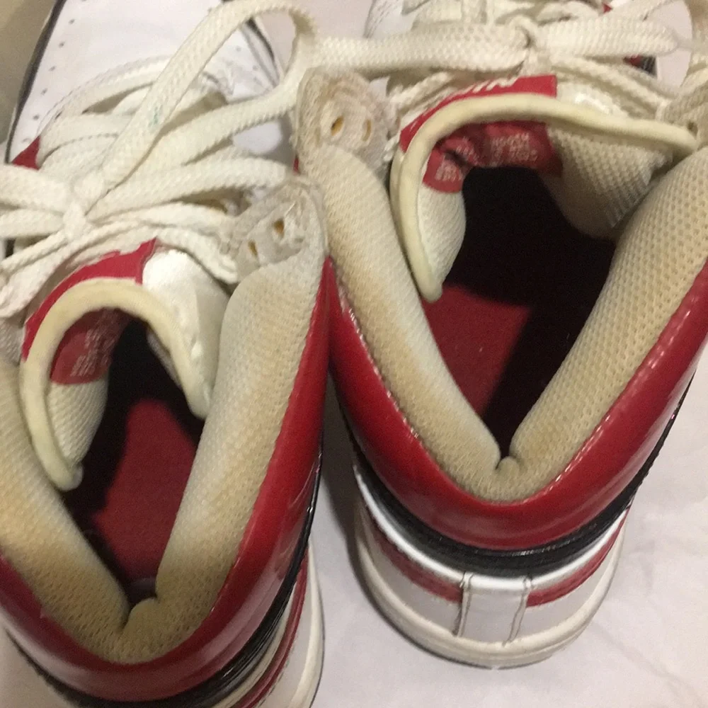 NIKE COURT FORCE women lace up Basketball High tops Sneakers 316117-161 size 7.5